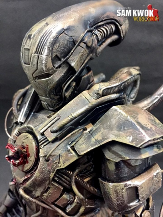 Illustration for article titled Incredible Customized Iron Man Figures